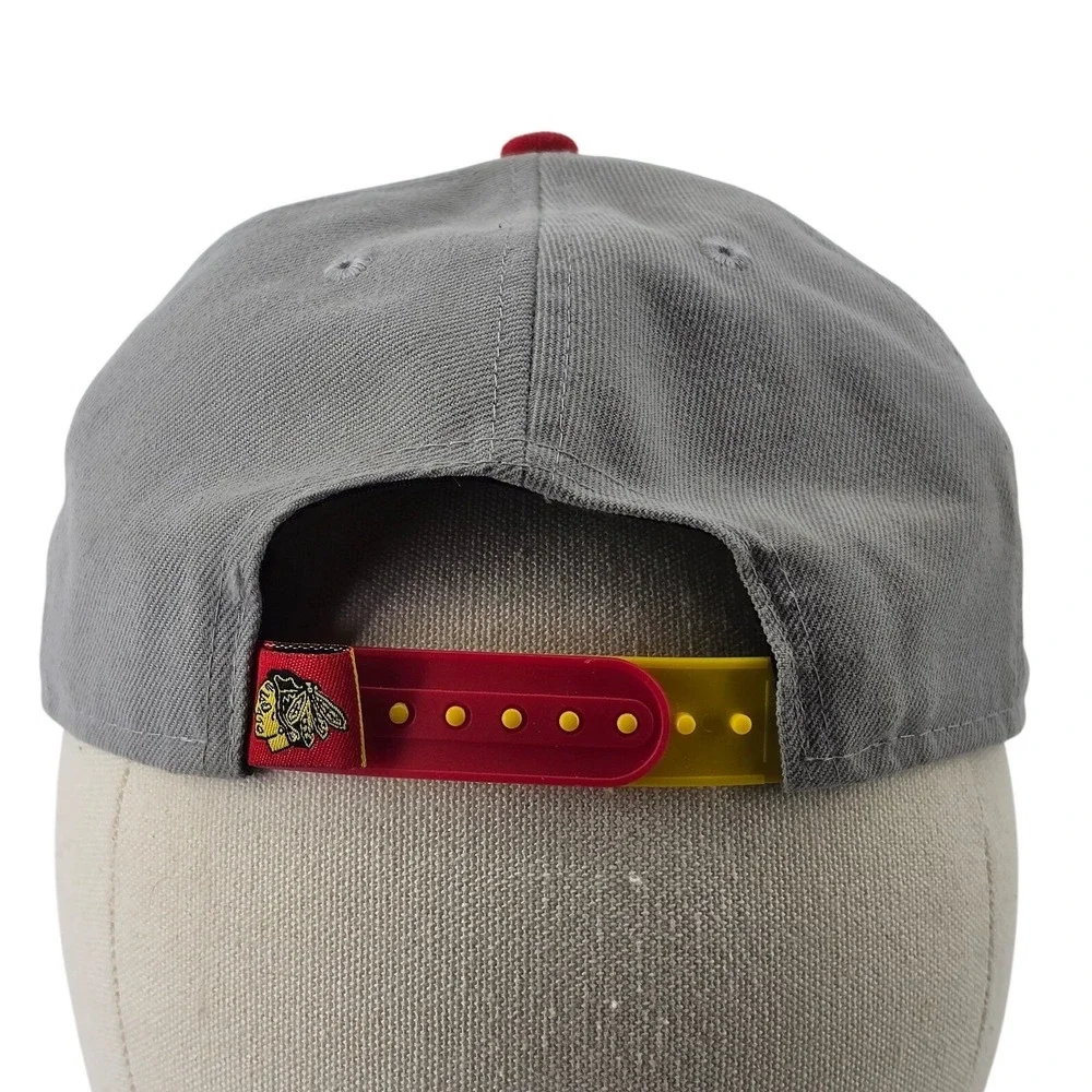 New Era 9FIFTY Chicago Blackhawks Snapback Hat Grey Red NHL Original Fit OSFM - Picture 4 of 7